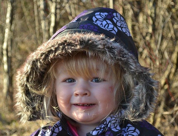 Emma -Min fætters datter:) *NC-foto* billede 1