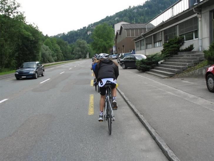 På cykel til Italtien, 2007 - Race med nogle tilfældige mountainbike ryttere i Frankrig. billede 20