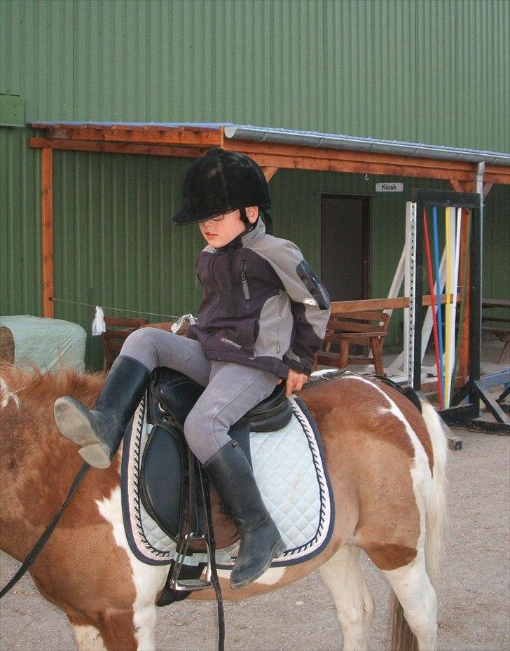 Viktoria og William rider Siroco billede 5