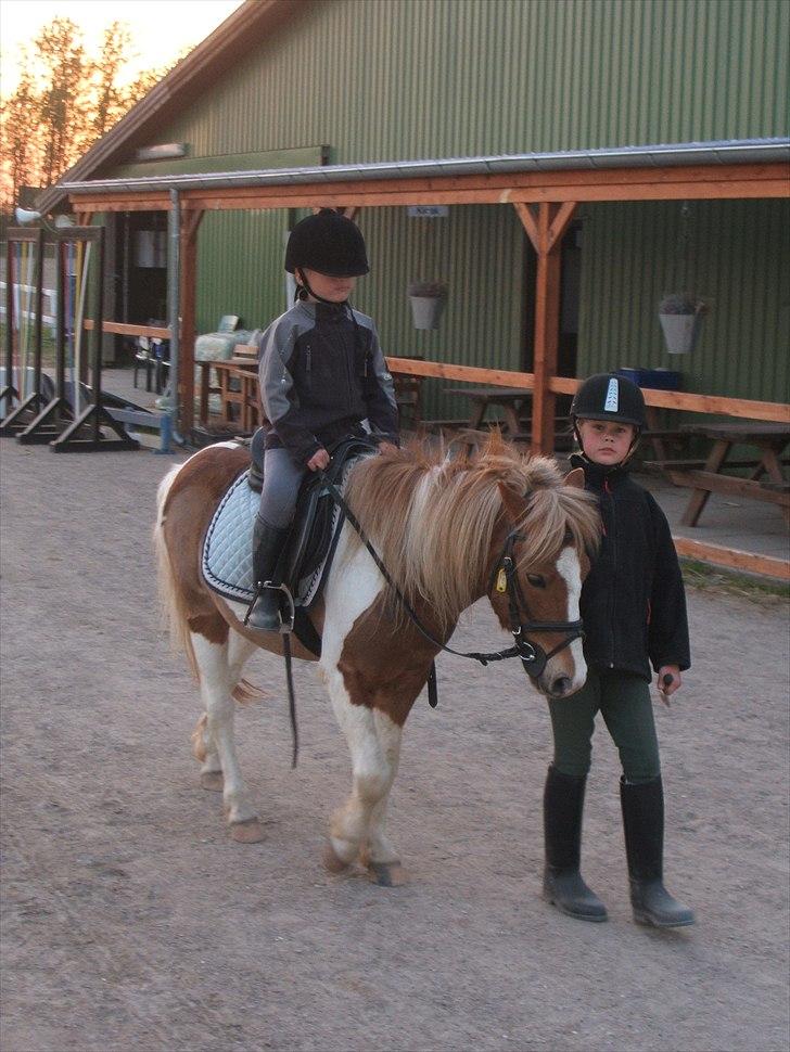 Viktoria og William rider Siroco billede 11