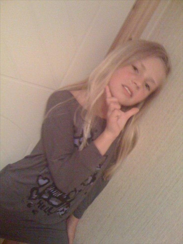 Mine fantastiske veninder :D<3 - Cecilie Grønbech.<3 billede 12