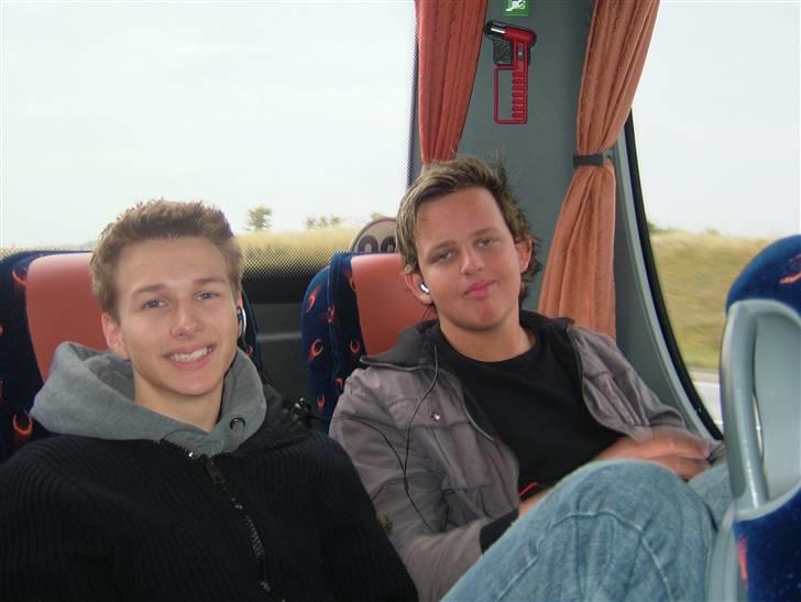 Med klassen i Dublin :) - Carl Johan til venstre og Daniel til højre billede 13