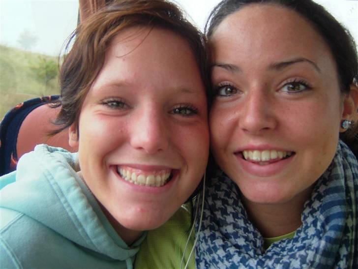 Med klassen i Dublin :) - Lulle til venstre og Tina til højre :P billede 14