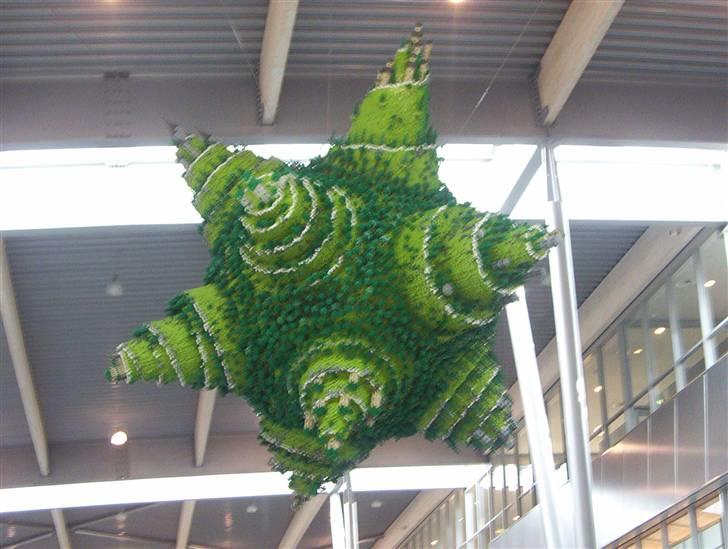 Med klassen i Dublin :) - En eller anden dims bygget af lego i Billund lufthavn billede 43