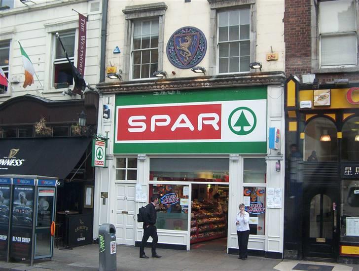 Med klassen i Dublin :) - Der findes også spar i Irland :P billede 57