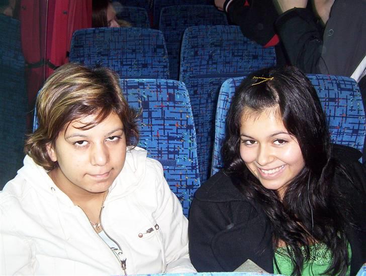 Med klassen i Dublin :) - Seda til venstre og Gül til højre billede 61