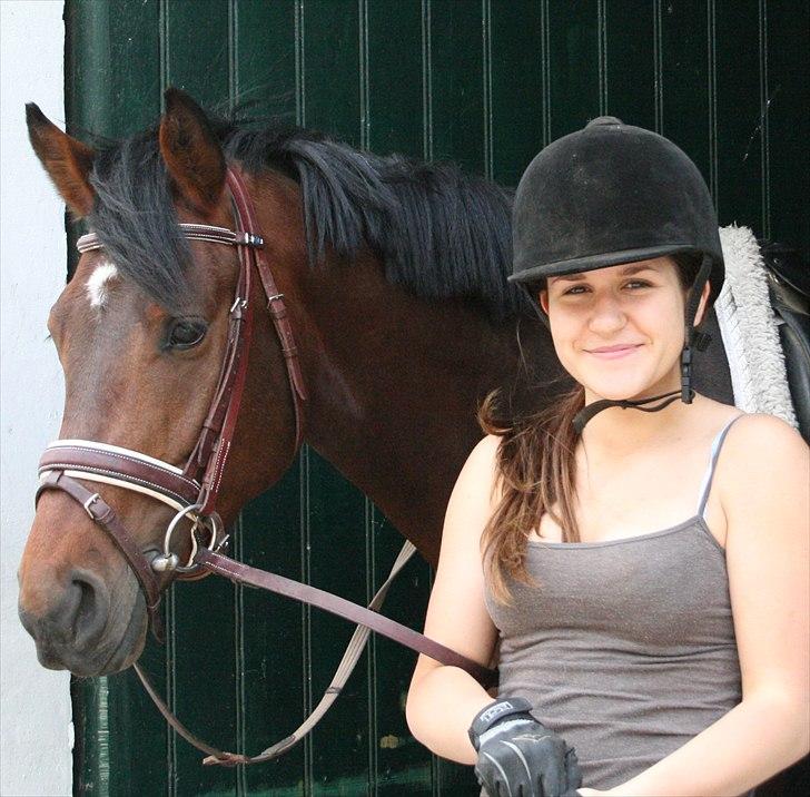 Kængubarnet med hop i billede 2