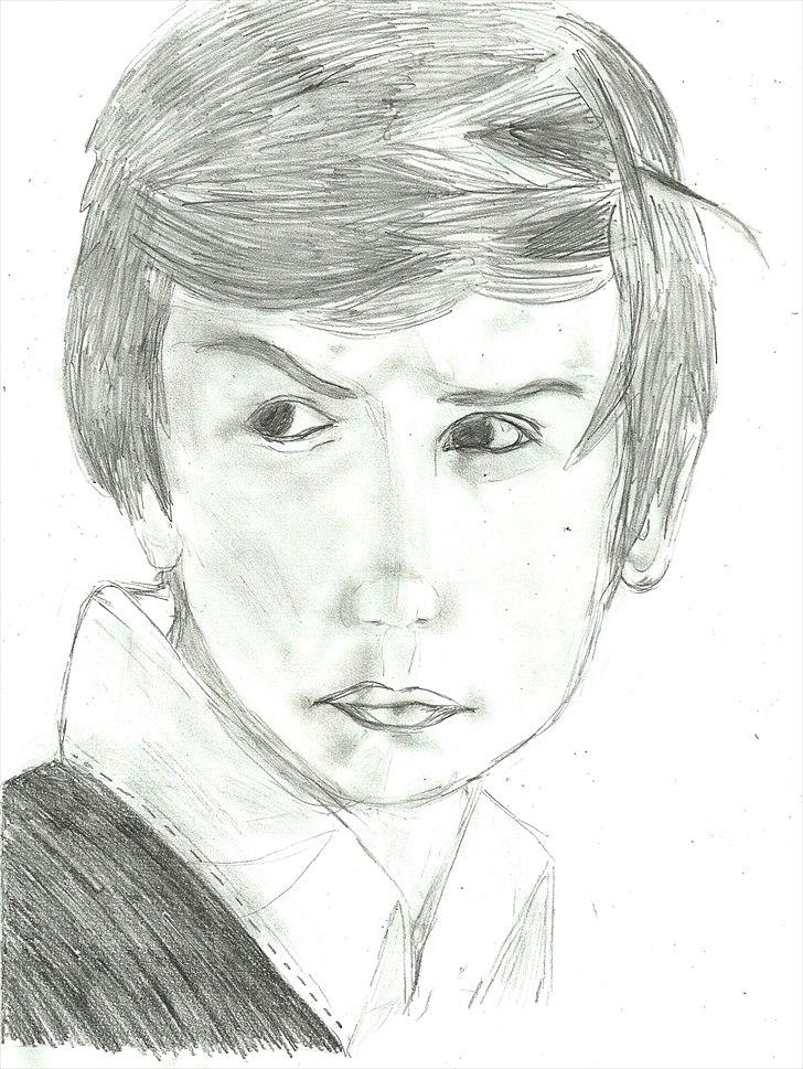 Tegninger :D   - Jeg har kun én ting at sige.... gard den har et langt tykt hoved :S xD Jeg kan godt se der er sket noget siden :P... 
Tegnet torsdag d. 9. juni 2011 billede 341