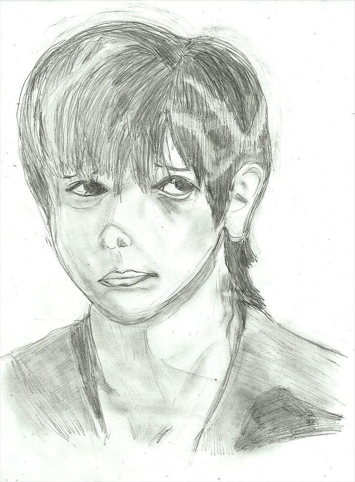 Tegninger :D   - Kan godt lide denne her :D 
Ikke fordi den ligner den originale... fordi det gør den overhovedet ikke xD 
Tegnet tirsdag og lidt onsdag den 14. -15. juni 2011 billede 335