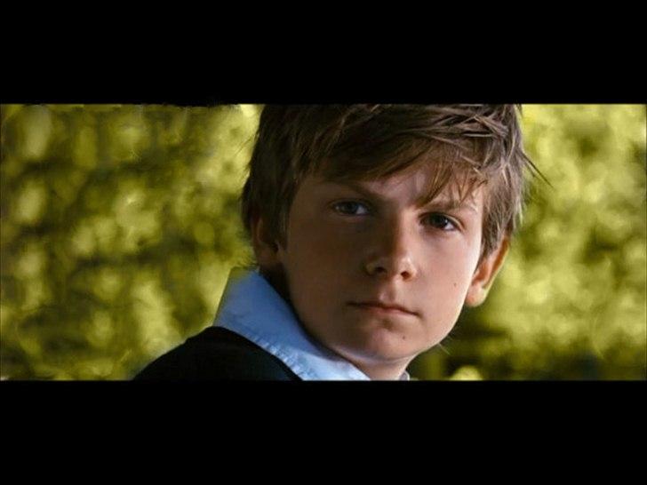 Tegninger :D   - Det originale billede :) Dog ændret lidt med hensyn til baggrund og farver i photoshop xD :P 
William Jøhnk Juel Nielsen fra Hævnen :)  billede 313