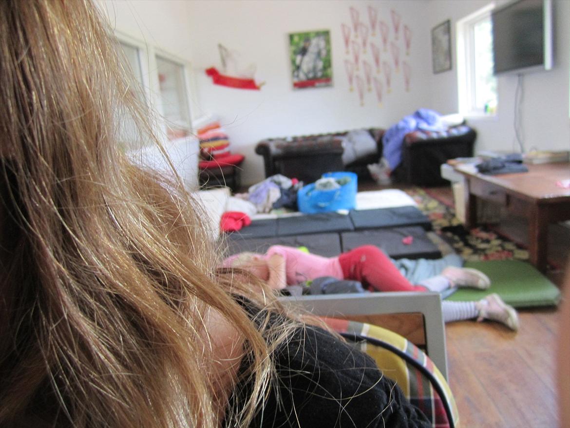 Ridelejr 2011 - Tina Lund - rytterstuen med en sovende Maria ;) billede 95