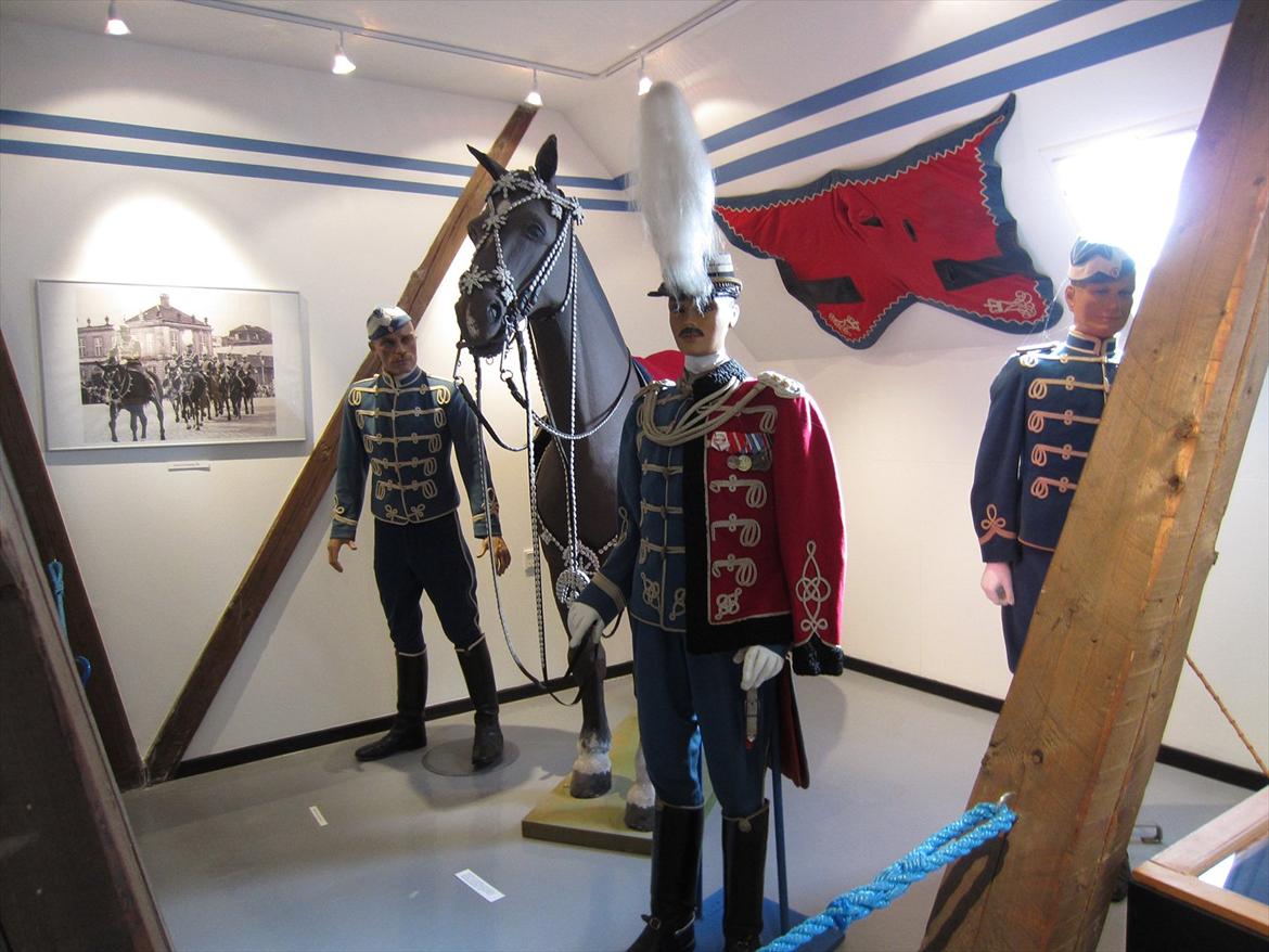 Gardehusarregimentet  - Deres "hjemme" uniformer og Uniformerne der bliver brugt ved Dronningen Fotograf Sabina Østlund billede 31