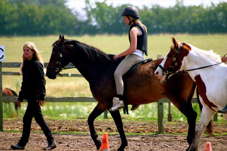 Ridelejr oppe hos Mia lykke nielsen :D billede 75