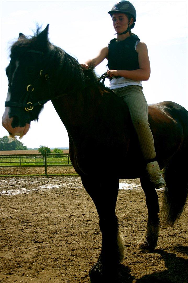 Ridelejr oppe hos Mia lykke nielsen :D billede 97