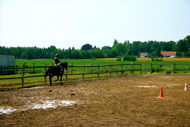 Ridelejr oppe hos Mia lykke nielsen :D billede 109