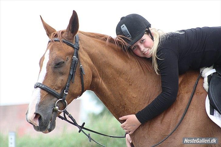 Tegninger :D   - Originalt billede :) - Emma & Unique Des Malais billede 285