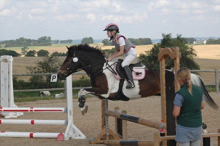 Stævne i Syddjurs Rideklub juli 2011 billede 1