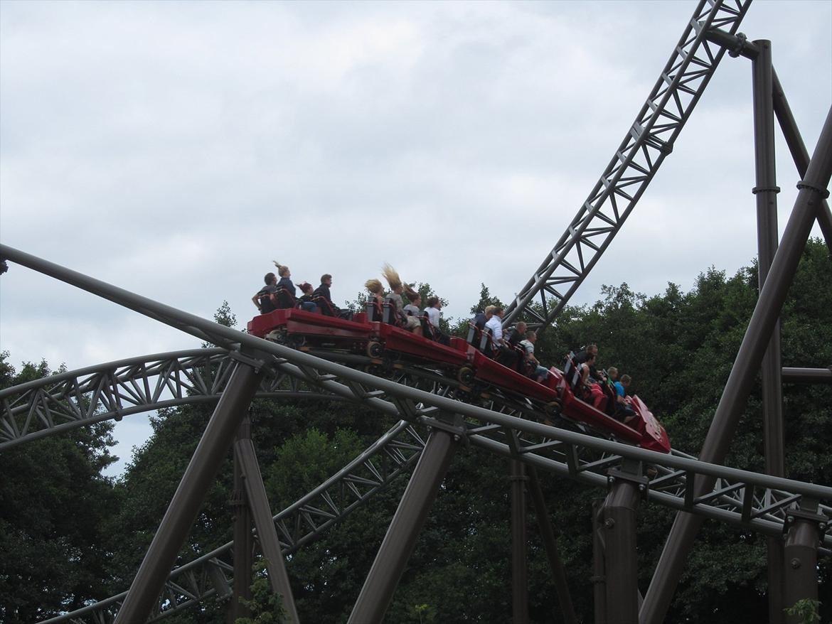 Turen i Djurs sommerland med familien :D 6 august 2011 billede 1