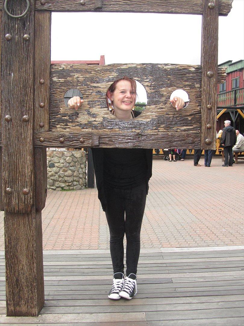 Turen i Djurs sommerland med familien :D 6 august 2011 billede 5