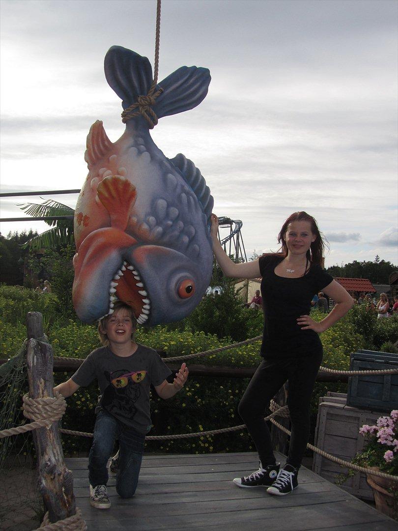 Turen i Djurs sommerland med familien :D 6 august 2011 billede 15