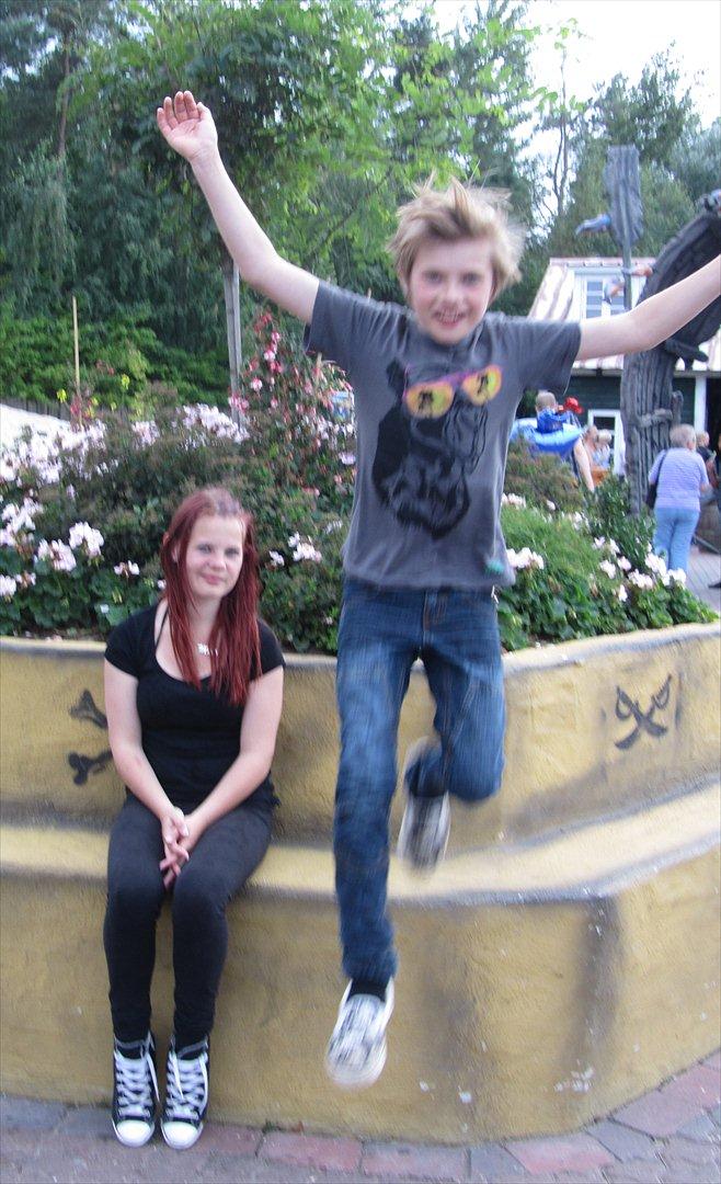 Turen i Djurs sommerland med familien :D 6 august 2011 billede 19