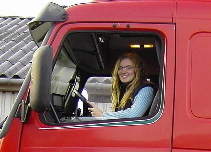 Lastbiler div. & Vores Hestetransporter - Fra sidste år.. min "første" tur i volvoen ;-) billede 2