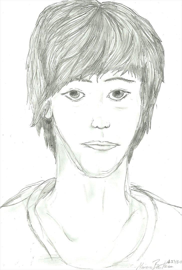 Tegninger :D   - Første tegning jeg tegnede på Egeskolen ... den går over i historien mann xDD Ej, tegnede også en hund på mit navneskilt men btw... :P Blev ikke helt færdig så lavede håret og vist også øjnene på byggeren :P 
Tegnet tirsdag d. 23. august 2011 billede 174