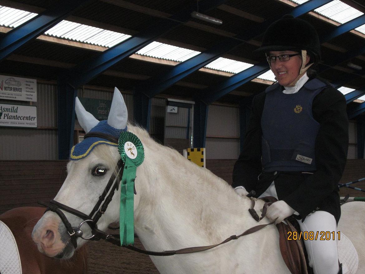 Tougaard Rideklub den 28/8 2011 - Præmie! billede 2