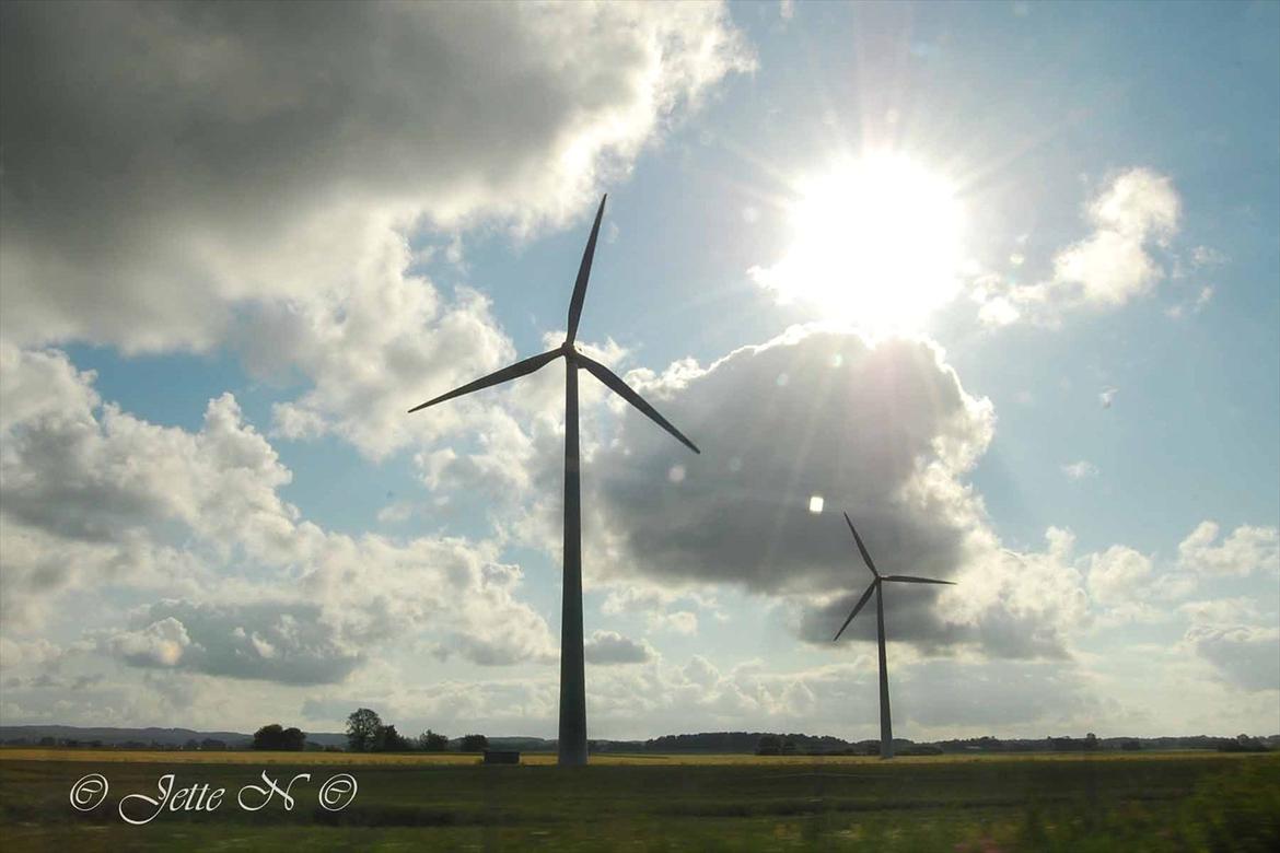 Billeder fra Norge 2011 - Vindmøler ved Falkenberg i Sverige (Nikon D40 med 18-55 mm II f/3,5-5,6 objektiv) billede 4