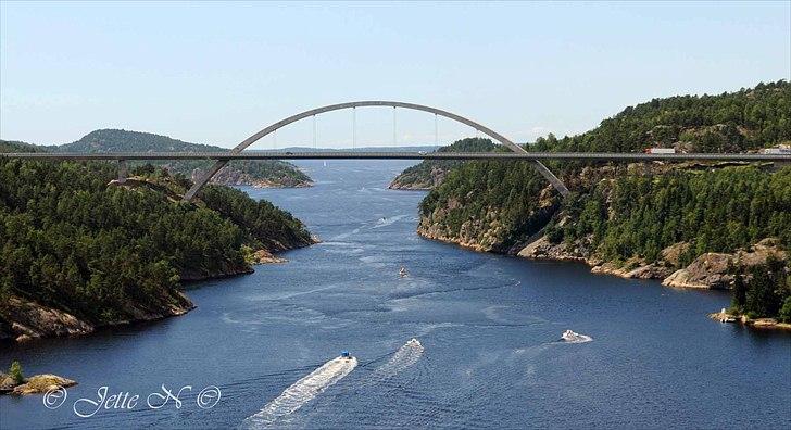 Billeder fra Norge 2011 - Den nye motorvejsbro over Svinesund - Grænsen mellem Norge og Sverige (Nikon D300s med 17-55 mm f/2,8 objektiv) billede 9