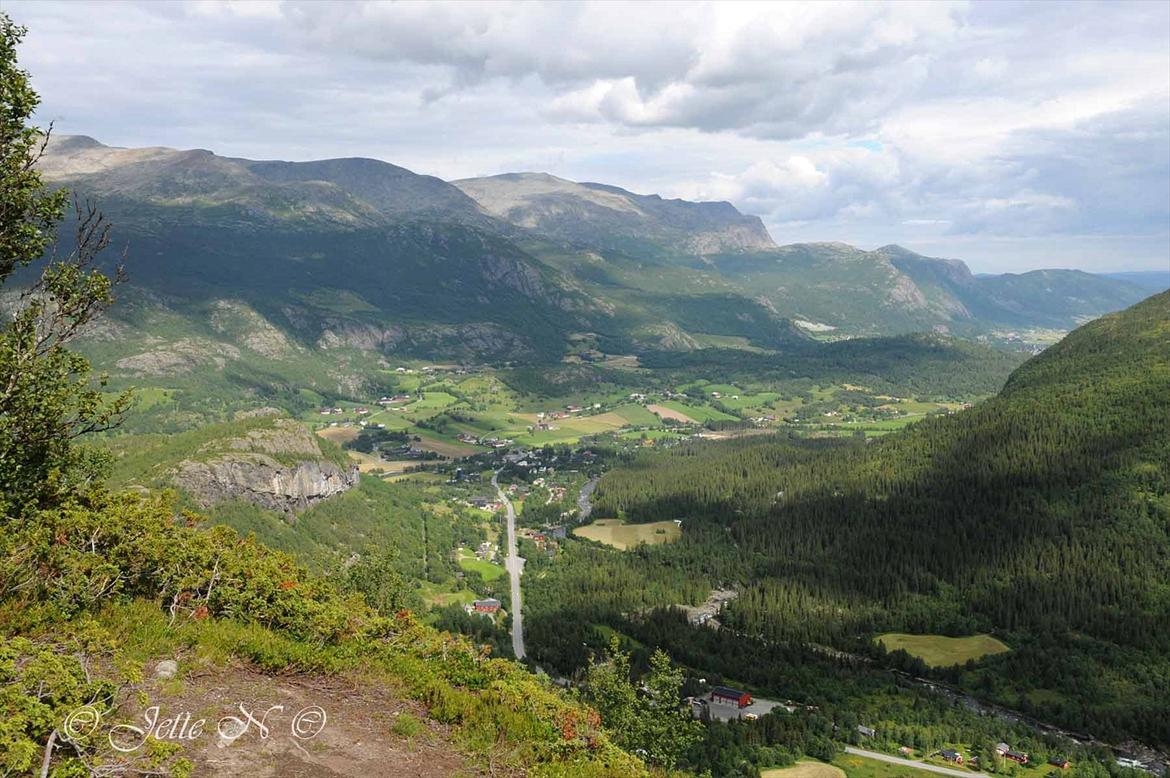 Billeder fra Norge 2011 - Udsigt over Hemsedal fra Venåshøvda (Nikon D300s med 17-55 mm f/2,8 objektiv) billede 51