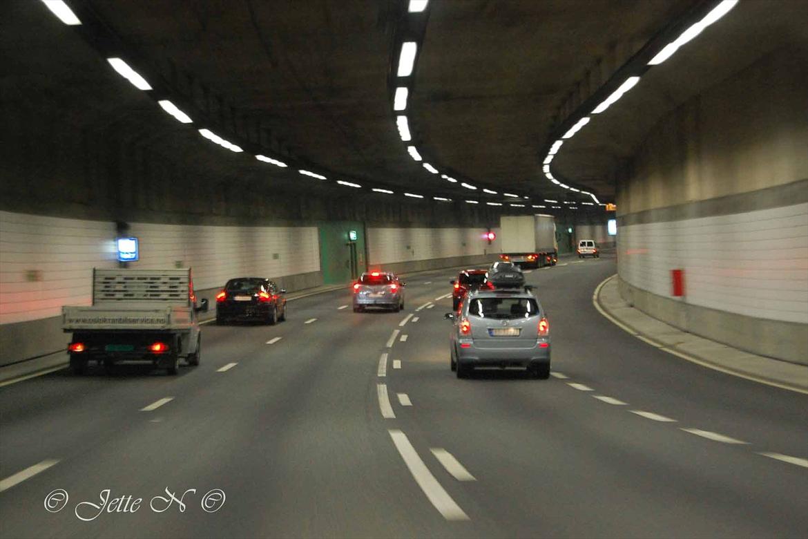 Billeder fra Norge 2011 - Tunnel under Oslo (Nikon D40 med 18-55 mm II f/3,5-5,6 objektiv) billede 128