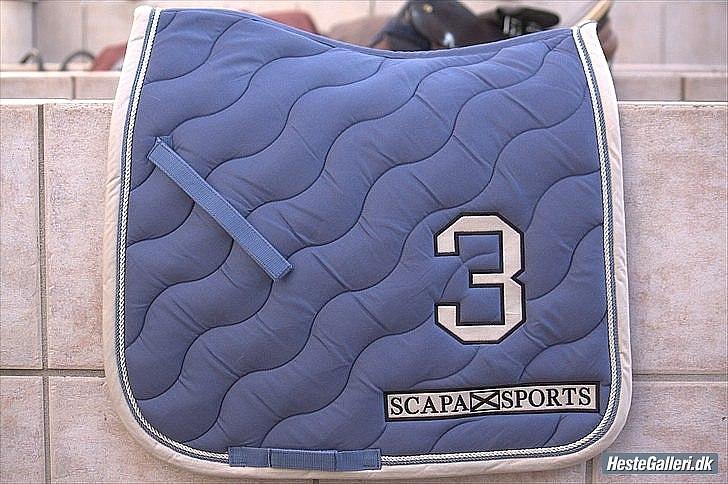 Mit rideudstyr.. - Scapa Sports dressurunderlag - 17" billede 2