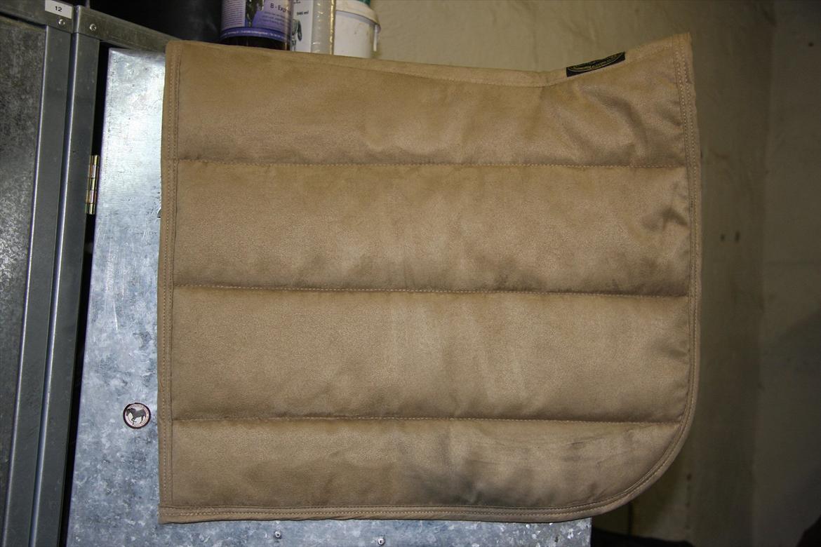 Mit rideudstyr.. - Horseguard alca pad, beige - 16" billede 5