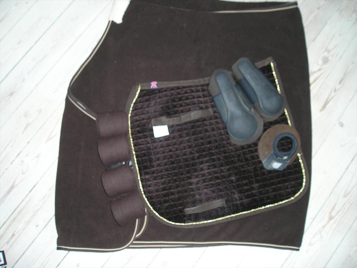 Samba´s udstyr - Velour + eskadron gamascher + eskadron flece billede 23