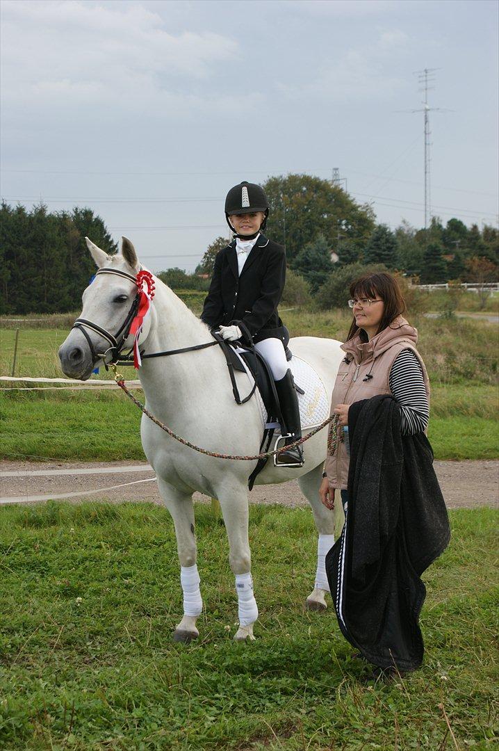 Dressur stævne i Hesselrød Rideklub billede 11