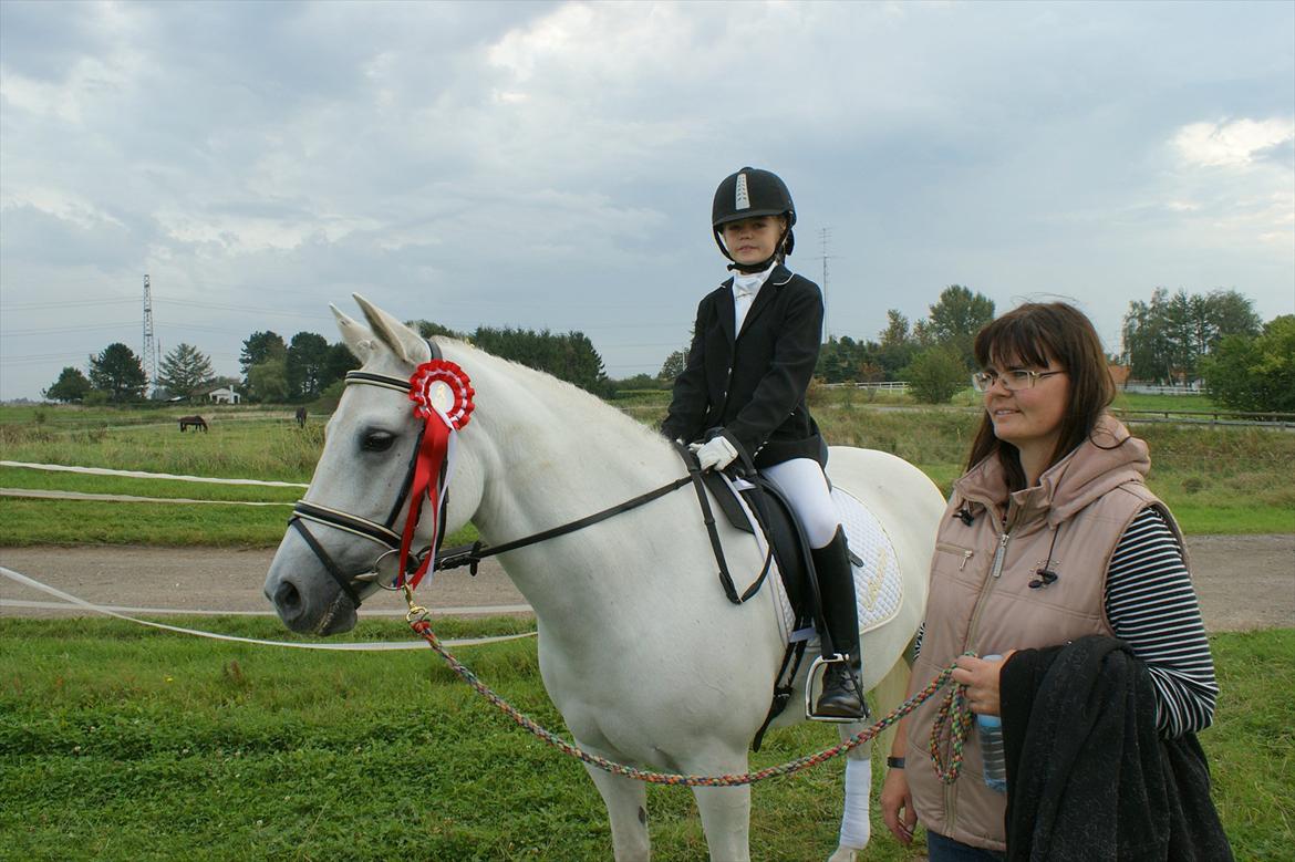 Dressur stævne i Hesselrød Rideklub billede 14