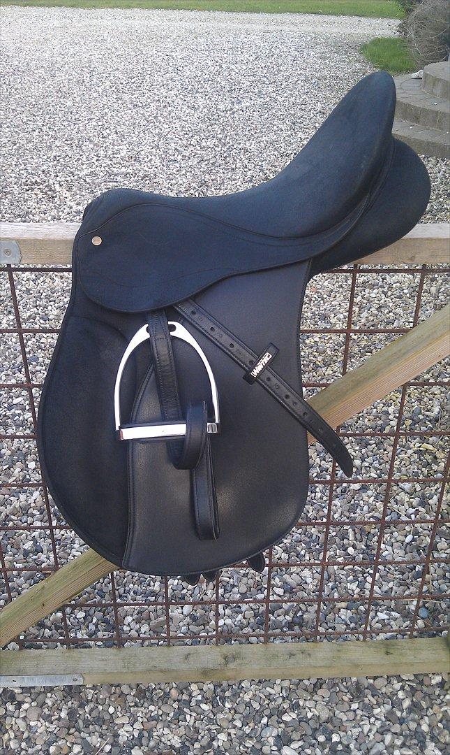 Mit udstyr til hestene. - Wintec 2000 med cair. str.17". billede 39