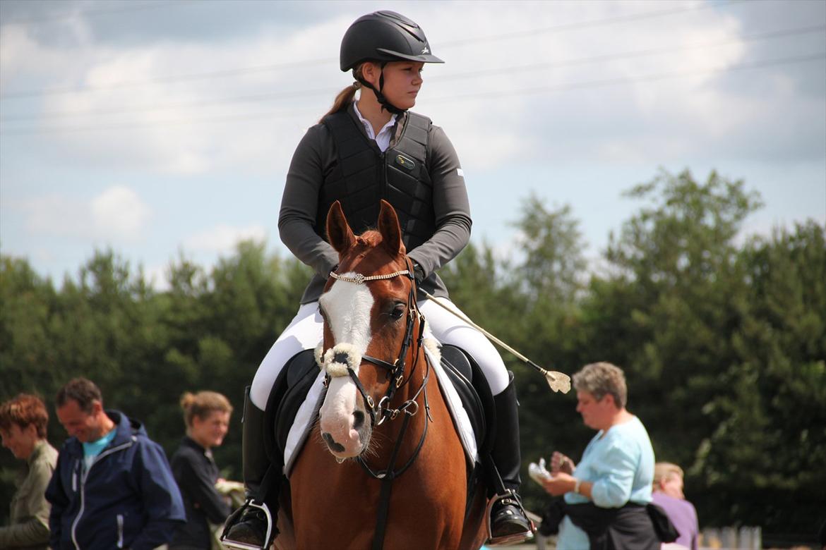 Indrino og jeg i Kongsvad Rideklub Thorsager :) billede 5