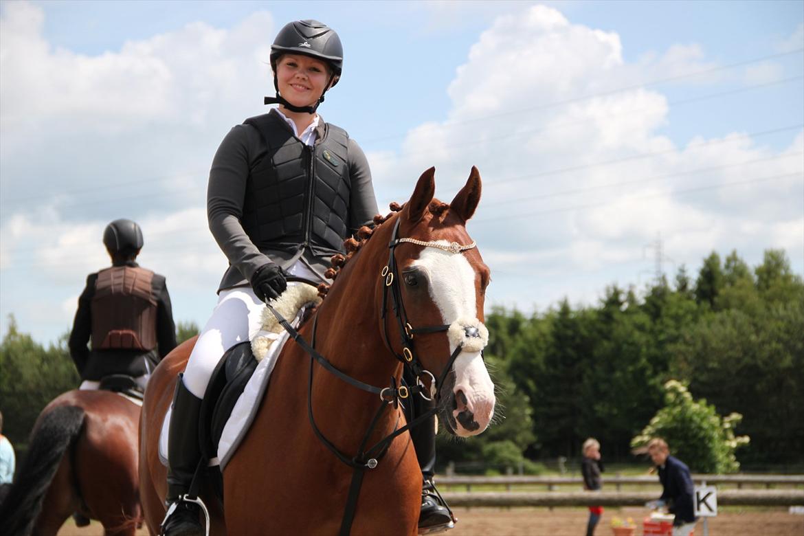 Indrino og jeg i Kongsvad Rideklub Thorsager :) billede 2