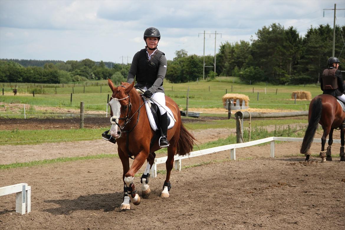 Indrino og jeg i Kongsvad Rideklub Thorsager :) billede 17