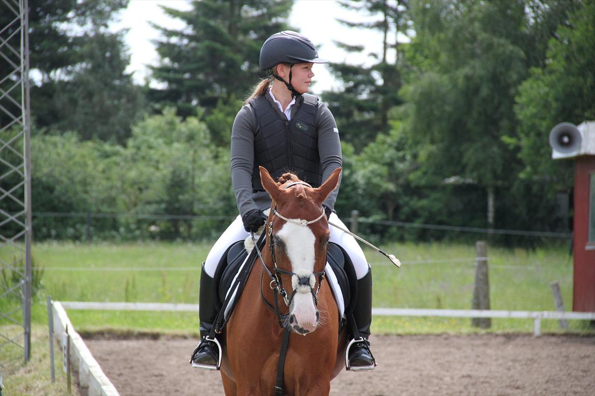 Indrino og jeg i Kongsvad Rideklub Thorsager :) billede 21