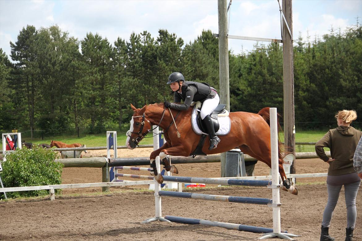 Indrino og jeg i Kongsvad Rideklub Thorsager :) billede 34