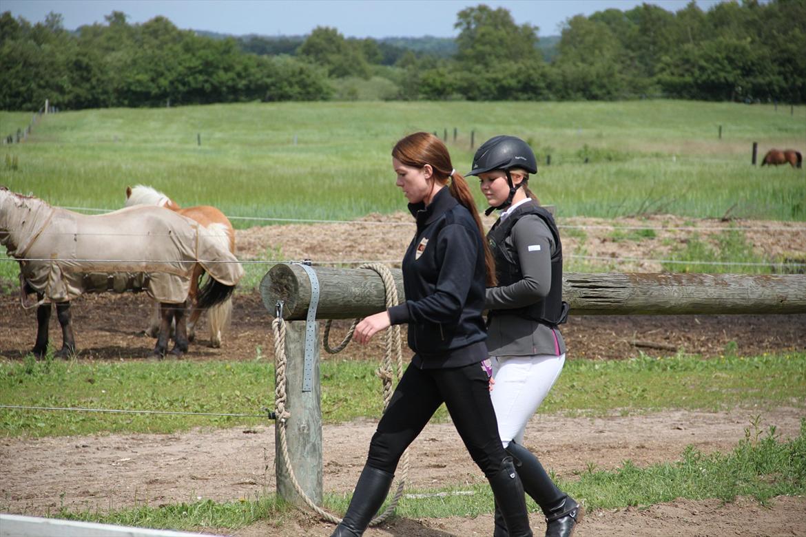 Indrino og jeg i Kongsvad Rideklub Thorsager :) billede 48