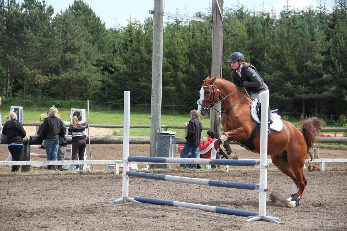 Indrino og jeg i Kongsvad Rideklub Thorsager :) billede 58
