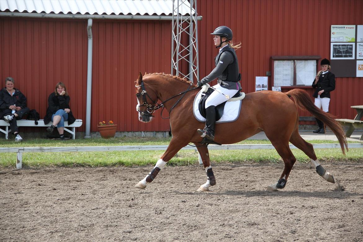 Indrino og jeg i Kongsvad Rideklub Thorsager :) billede 63