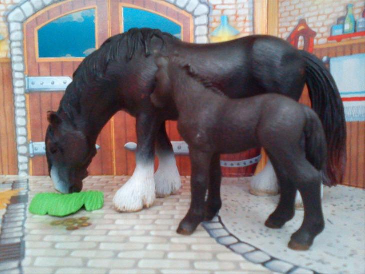 {{currentPhoto.altText}} billede {{currentPhoto.number}}