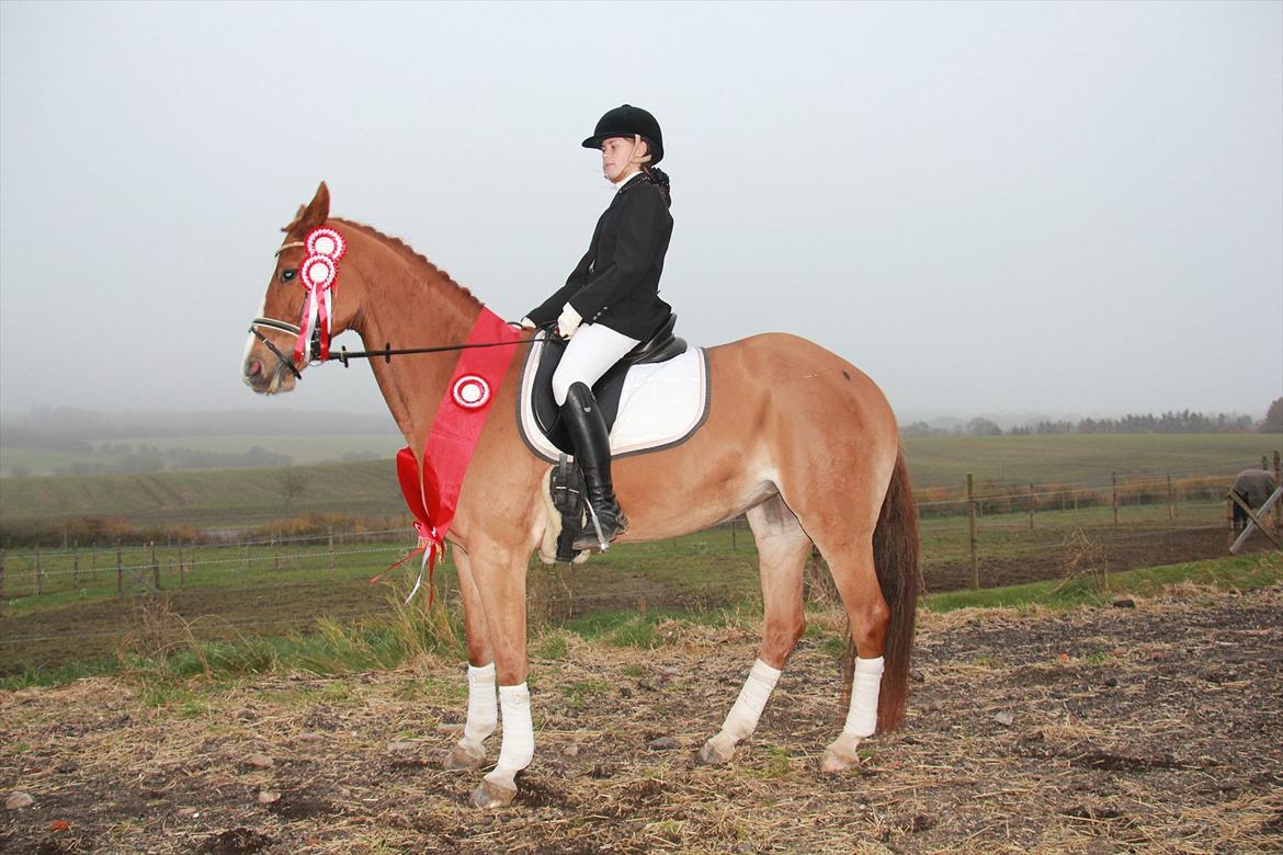Marikka, Bettina og Lykke til Gjern Cup 2011 :D billede 23