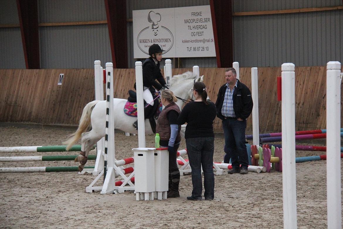Marikka, Bettina og Lykke til Gjern Cup 2011 :D billede 36