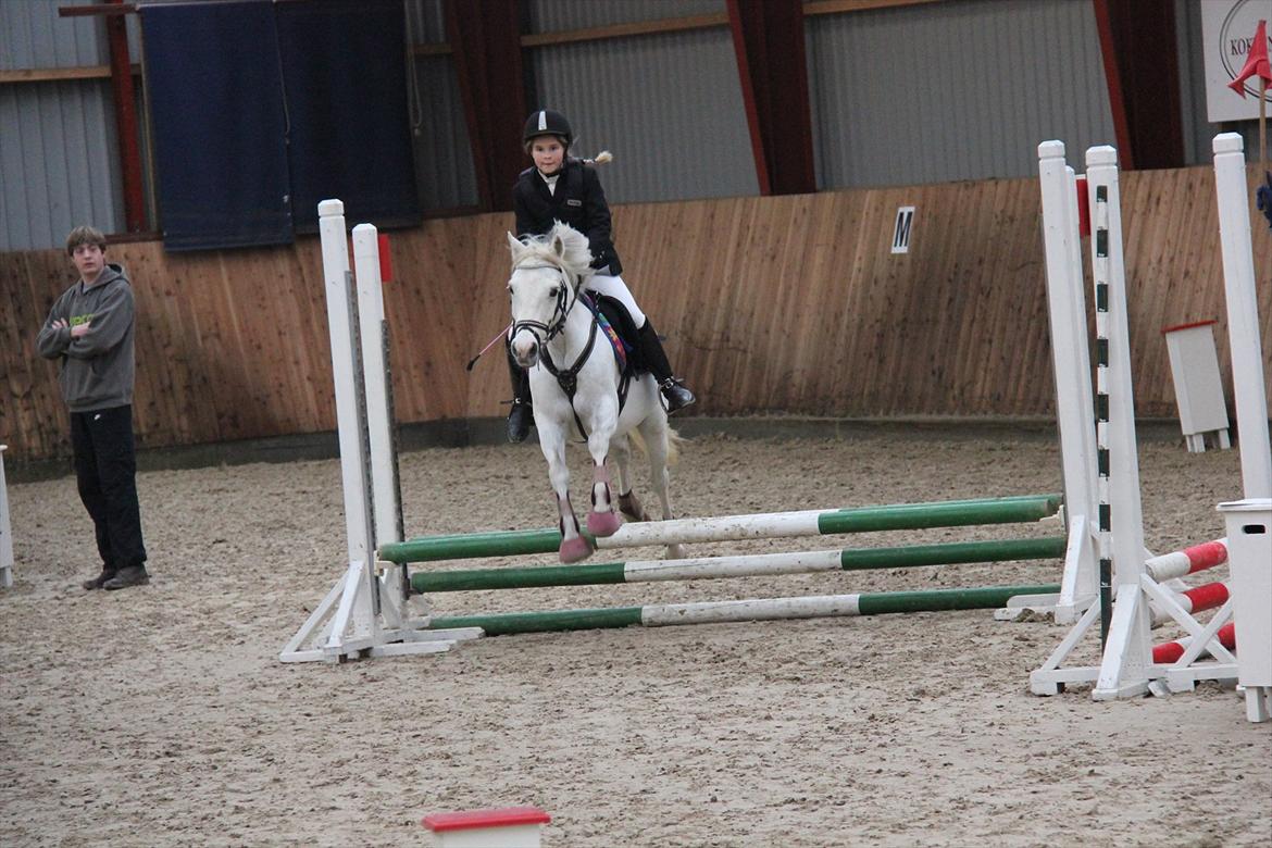 Marikka, Bettina og Lykke til Gjern Cup 2011 :D billede 41